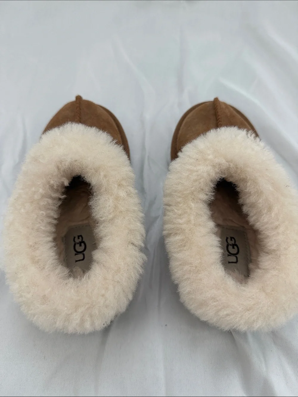 UGG Kids Chestnut Suede Shearling-Lined Slip-On Slippers
